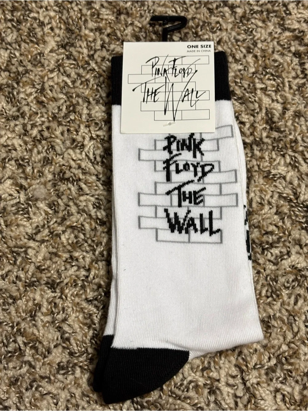 NWT Novelty Sock Bundle. Cartman, Mötley Crüe, Pink Floyd. David Bowie. One size